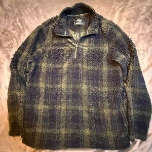 Alpine Sherpa brand Green and black plaid sherpa quarter zip Size L - 0403